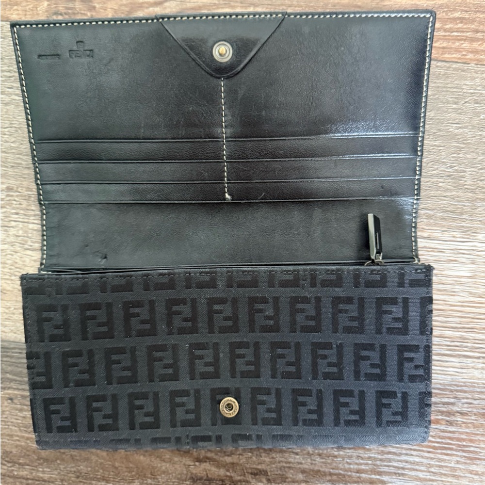 Fendi Zucca Canvas Continental Wallet - Black - Picture 3 of 9